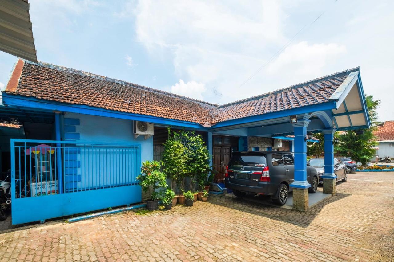 Reddoorz Syariah At Jl Pangeran Hidayatullah Cianjur Hotel Eksteriør billede