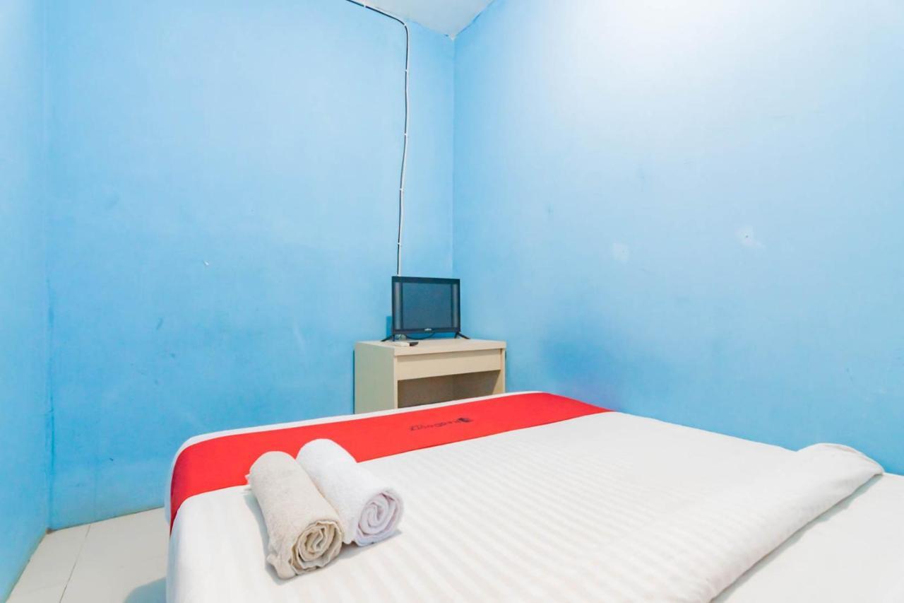 Reddoorz Syariah At Jl Pangeran Hidayatullah Cianjur Hotel Eksteriør billede