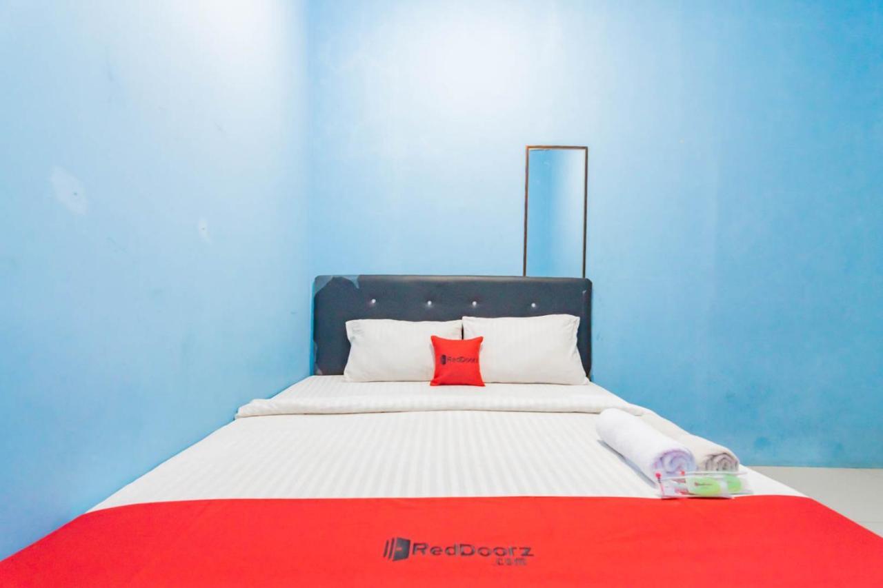 Reddoorz Syariah At Jl Pangeran Hidayatullah Cianjur Hotel Eksteriør billede